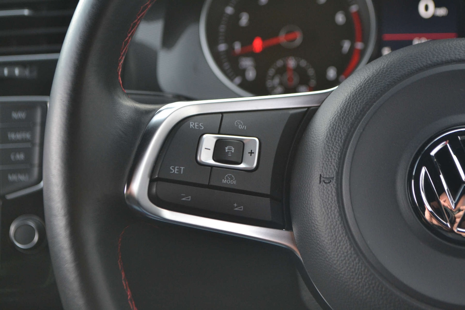 Used Volkswagen Golf 2016 for sale - 76614730: Photo 35