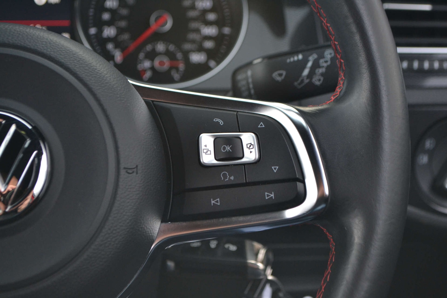 Used Volkswagen Golf 2016 for sale - 76614730: Photo 36