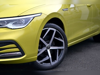 Used Volkswagen Golf 2021 for sale - 76618160: Photo