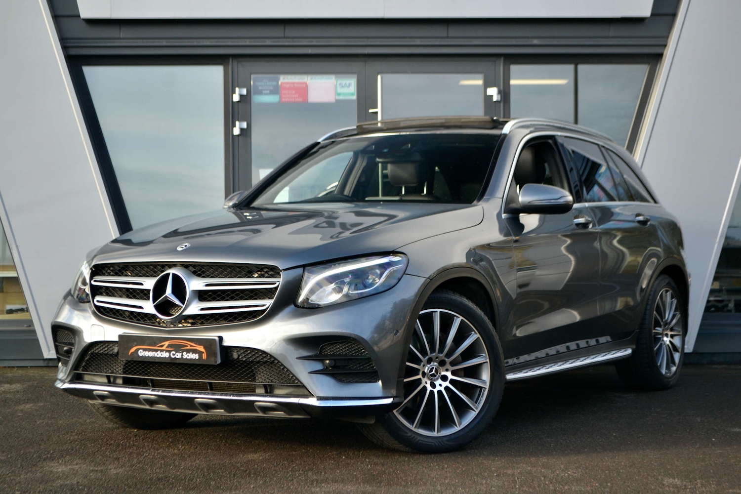 Used Mercedes-Benz GLC 2017 for sale - 76614750: Photo 1