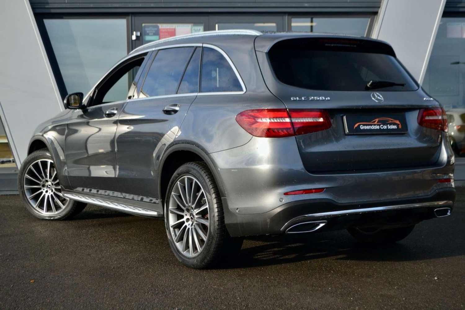 Used Mercedes-Benz GLC 2017 for sale - 76614750: Photo 3
