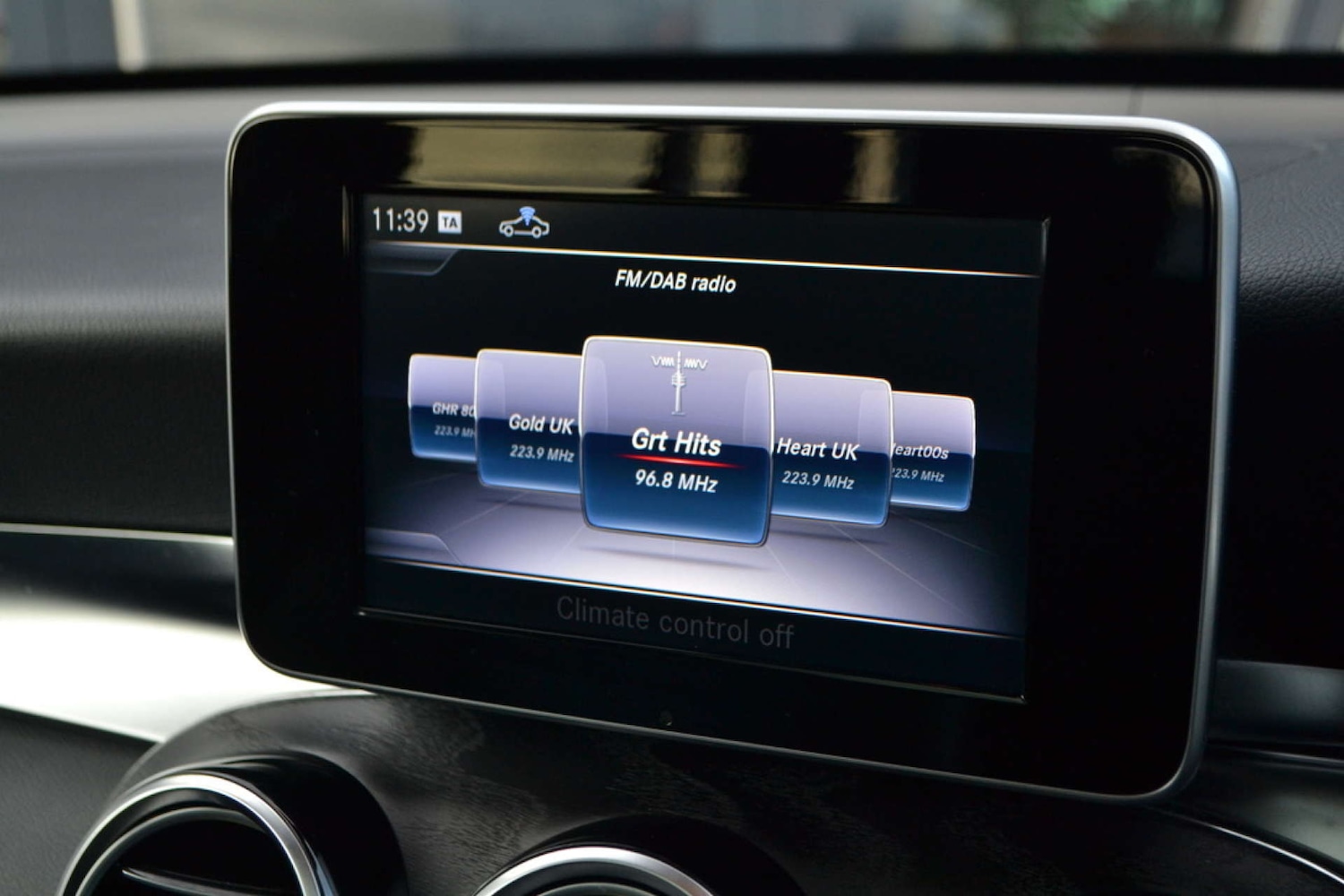 Used Mercedes-Benz GLC 2017 for sale - 76614750: Photo 35