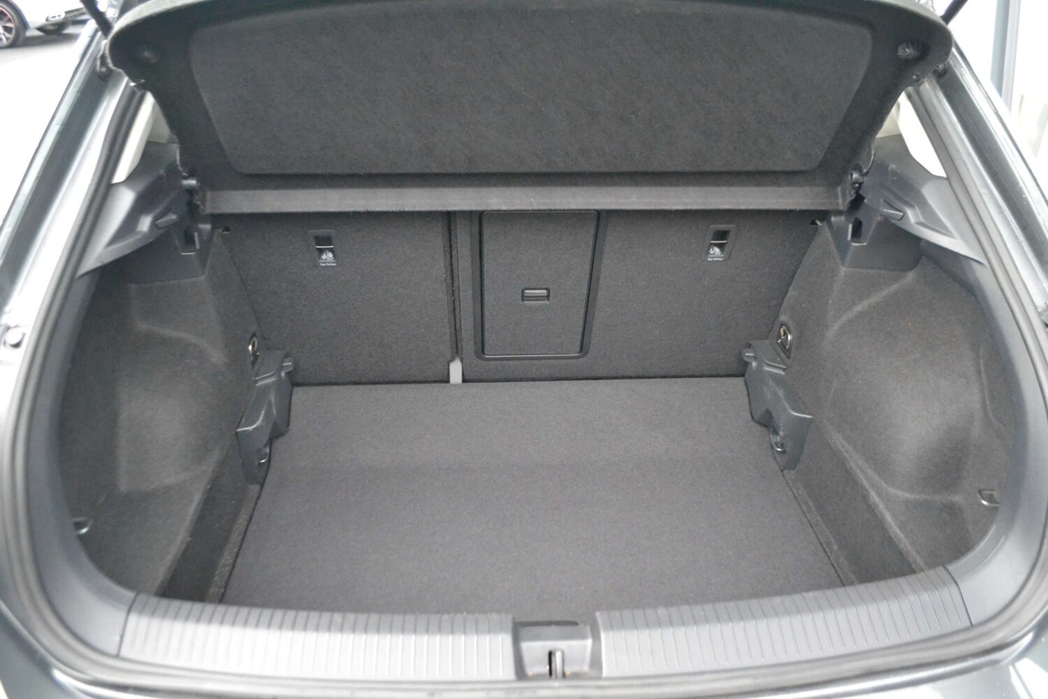 Used Volkswagen T-Roc 2023 for sale - 77916441: Photo 22