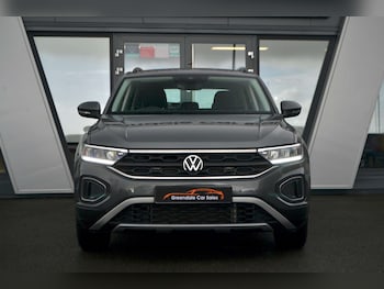 Used Volkswagen T-Roc 2023 for sale - 77916441: Photo