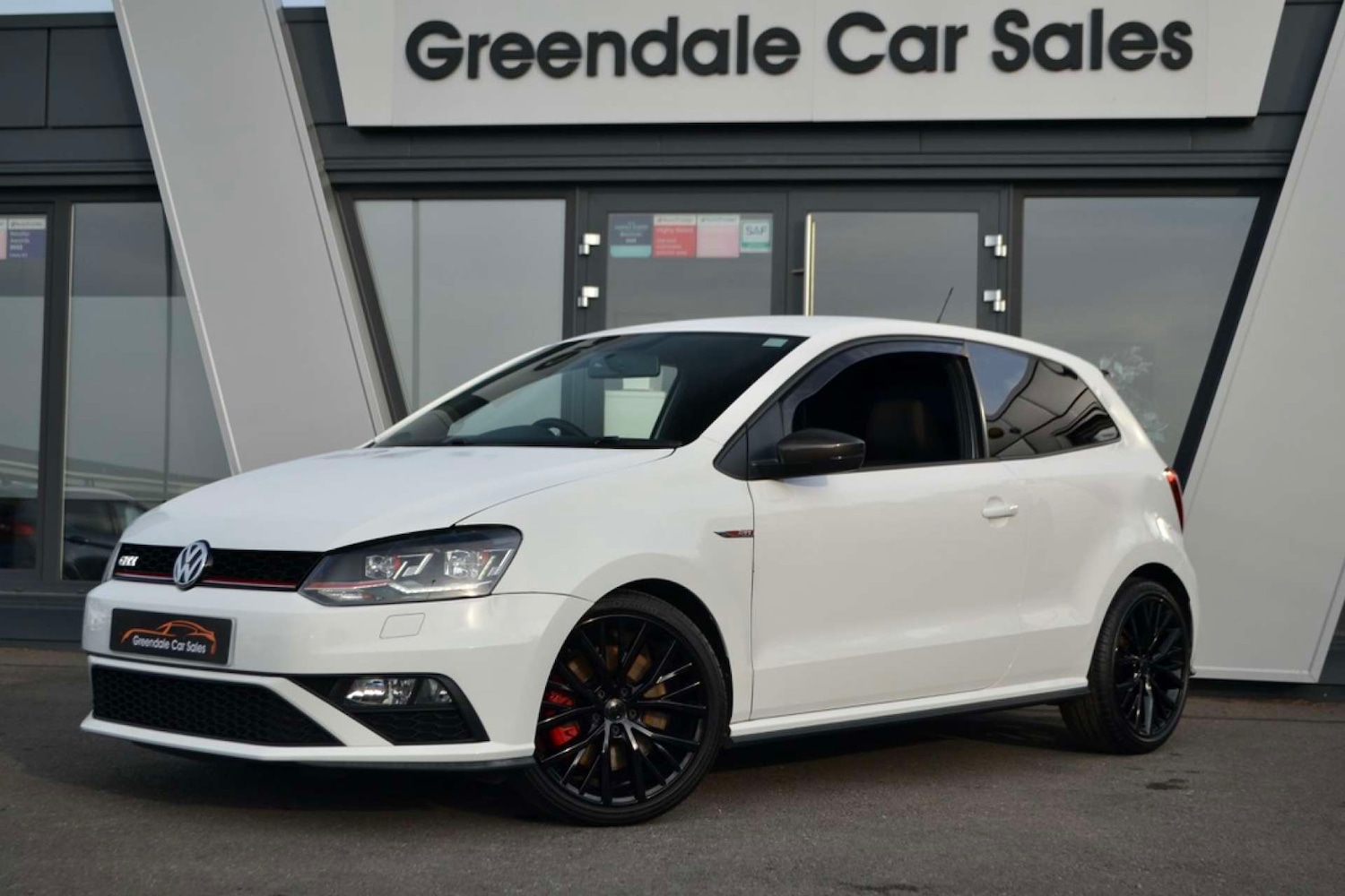 Used Volkswagen Polo 2016 for sale - 76618148: Photo 2