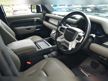 Used Land Rover Defender 2020 for sale - 79380613: Photo
