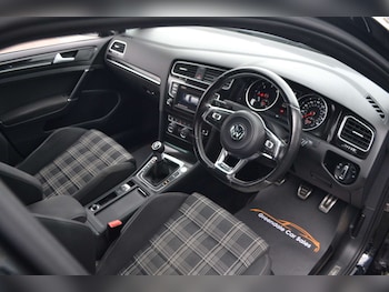 Used Volkswagen Golf 2016 for sale - 78152314: Photo