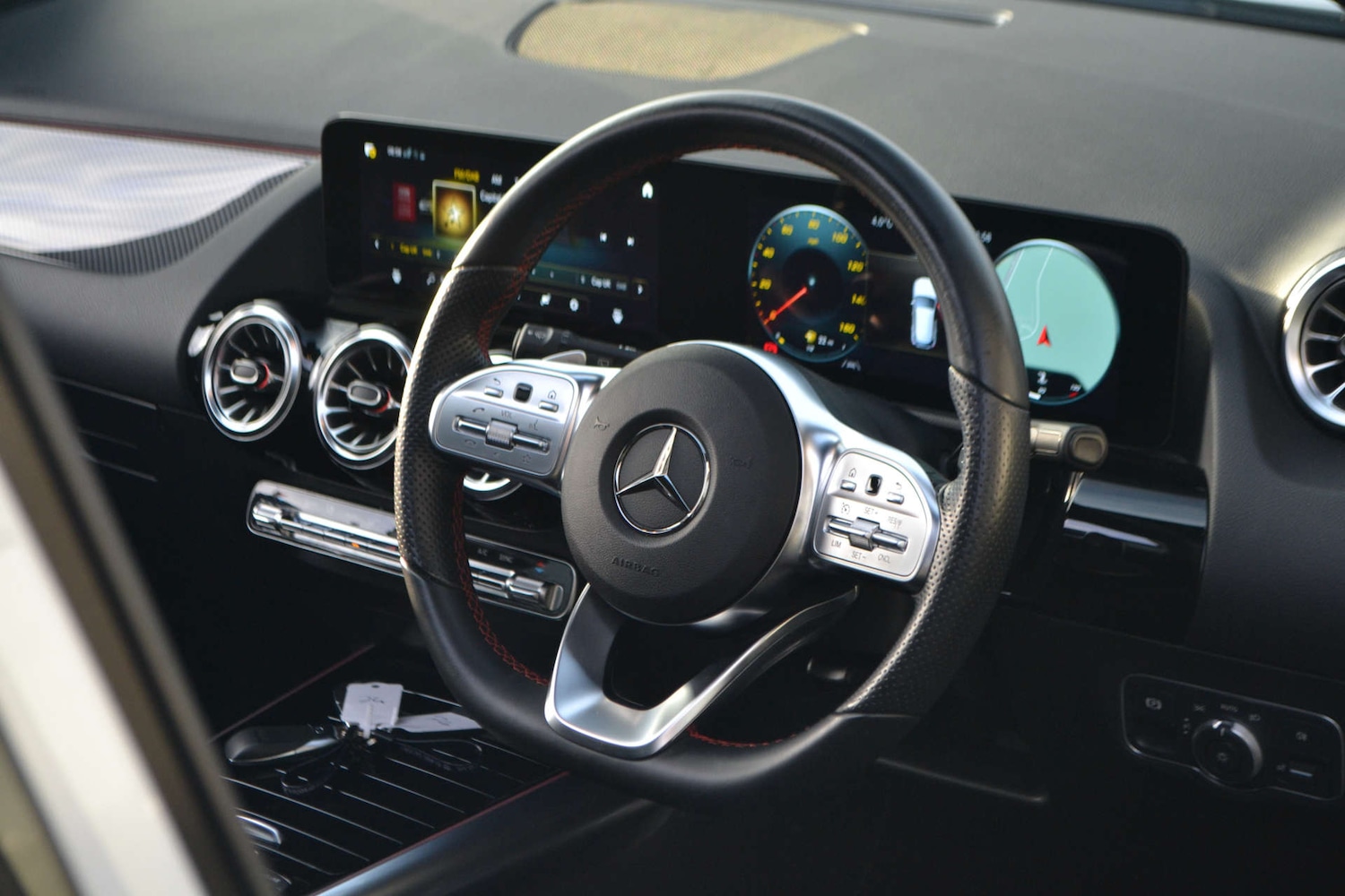 Used Mercedes-Benz GLA 2022 for sale - 76618126: Photo 32