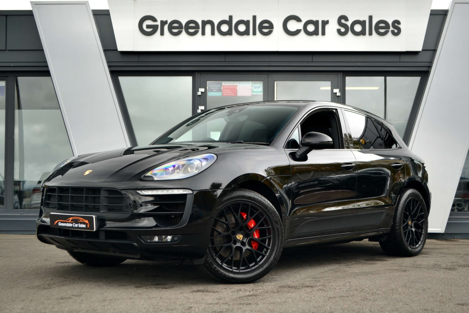Used Porsche Macan 2017 for sale - 76614761: Photo 2