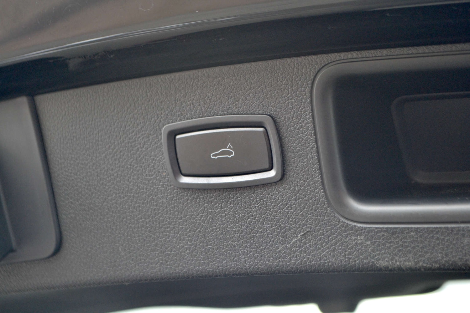 Used Porsche Macan 2017 for sale - 76614761: Photo 35