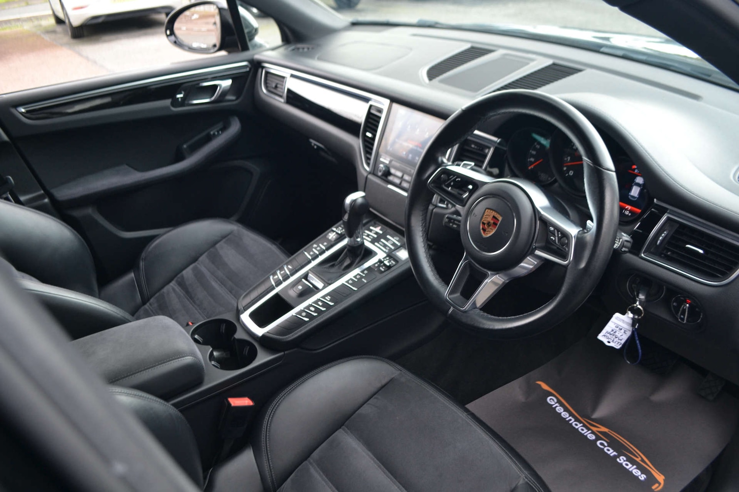 Used Porsche Macan 2017 for sale - 76614761: Photo 37