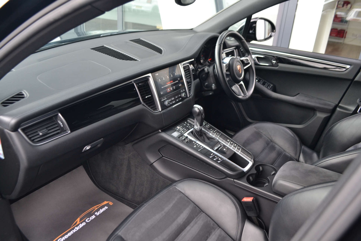 Used Porsche Macan 2017 for sale - 76614761: Photo 41