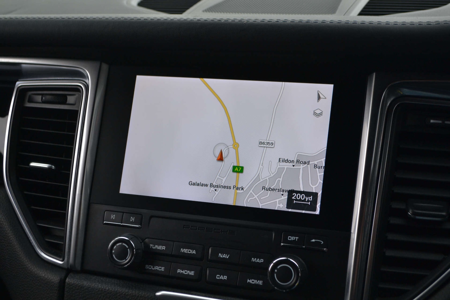 Used Porsche Macan 2017 for sale - 76614761: Photo 62