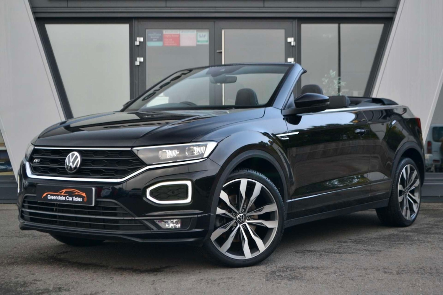 Used Volkswagen T-Roc 2021 for sale - 76614746: Photo 1