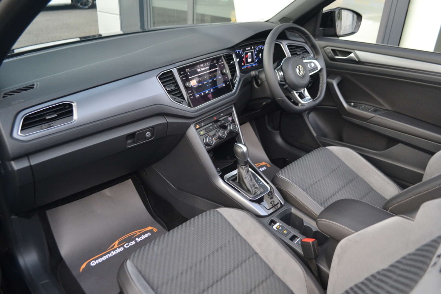 Used Volkswagen T-Roc 2021 for sale - 76614746: Photo 4