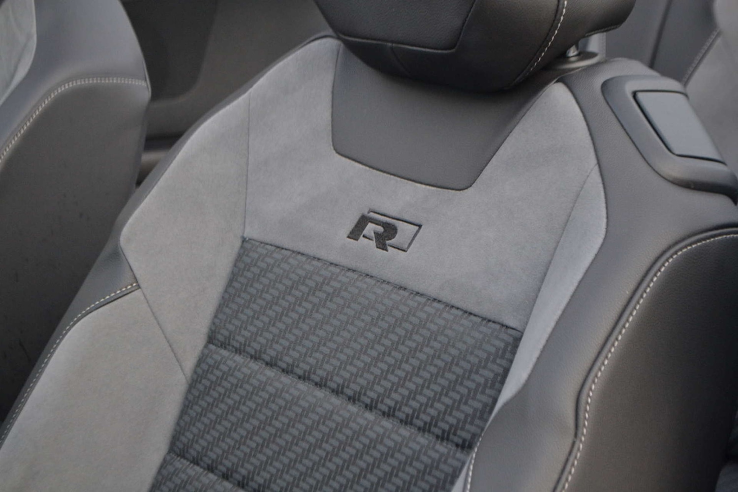 Used Volkswagen T-Roc 2021 for sale - 76614746: Photo 40