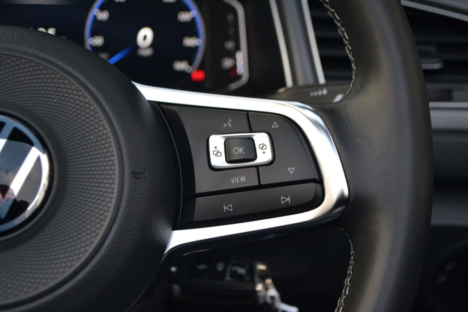 Used Volkswagen T-Roc 2021 for sale - 76614746: Photo 45