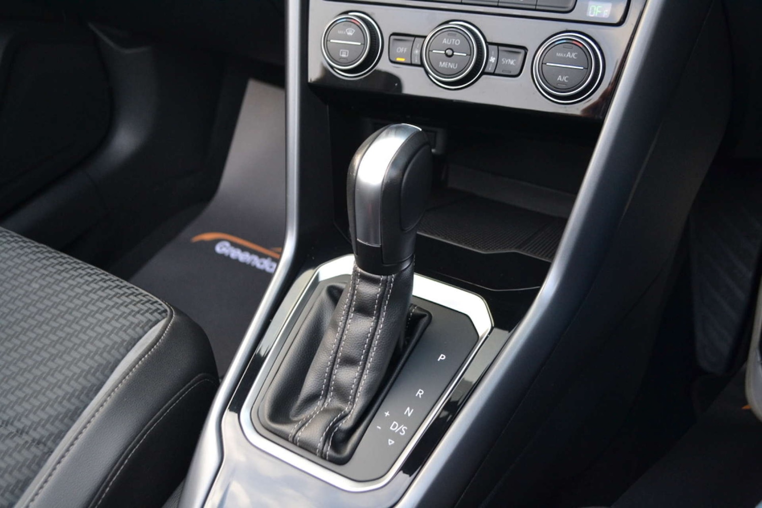 Used Volkswagen T-Roc 2021 for sale - 76614746: Photo 46