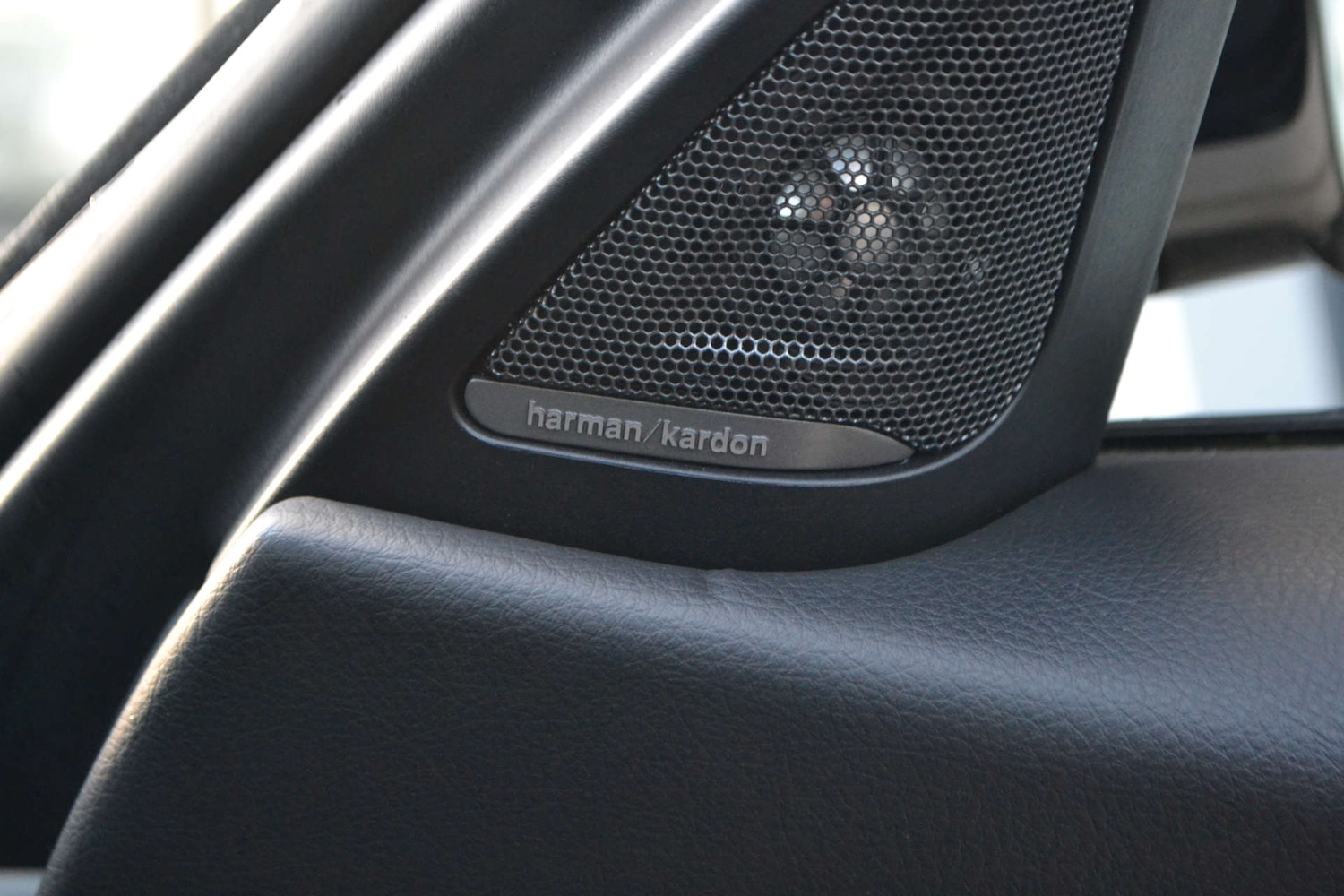 Used BMW 3 Series 2017 for sale - 76618175: Photo 44