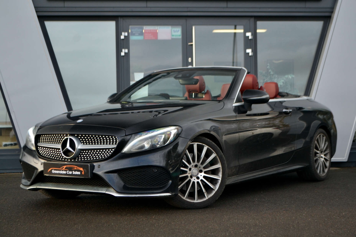 Used Mercedes-Benz C Class 2016 for sale - 76834618: Photo 1