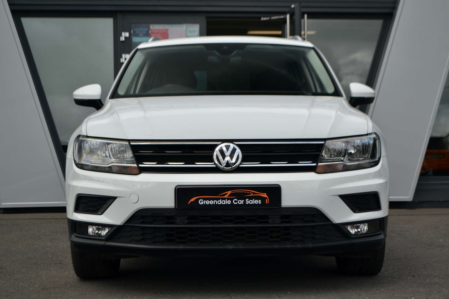 Used Volkswagen Tiguan 2020 for sale - 76618155: Photo 2