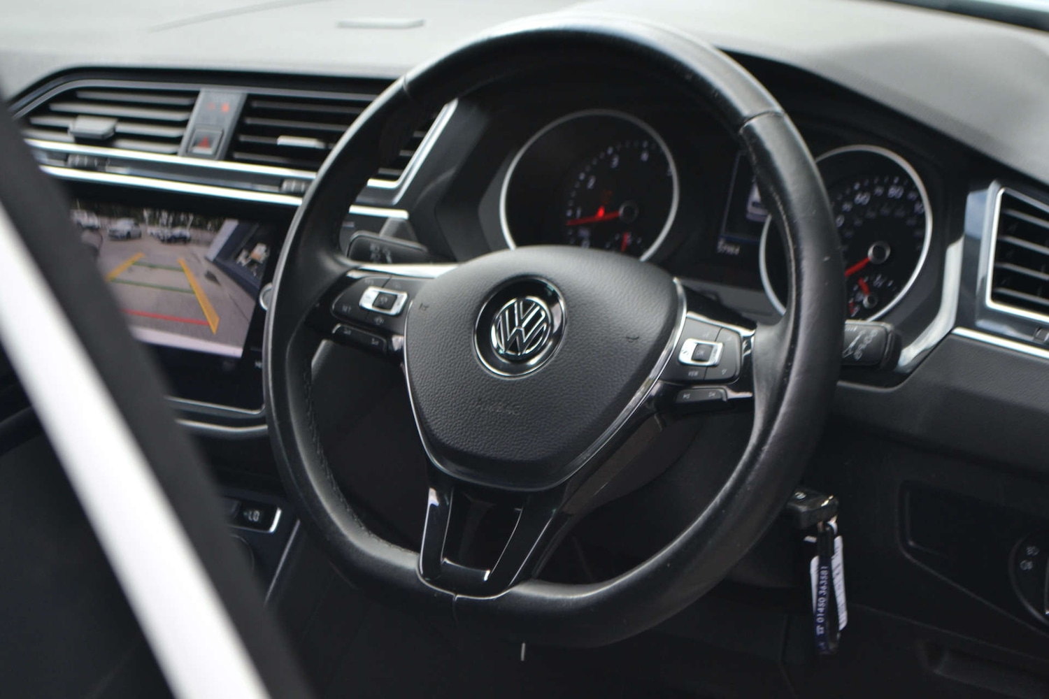 Used Volkswagen Tiguan 2020 for sale - 76618155: Photo 23