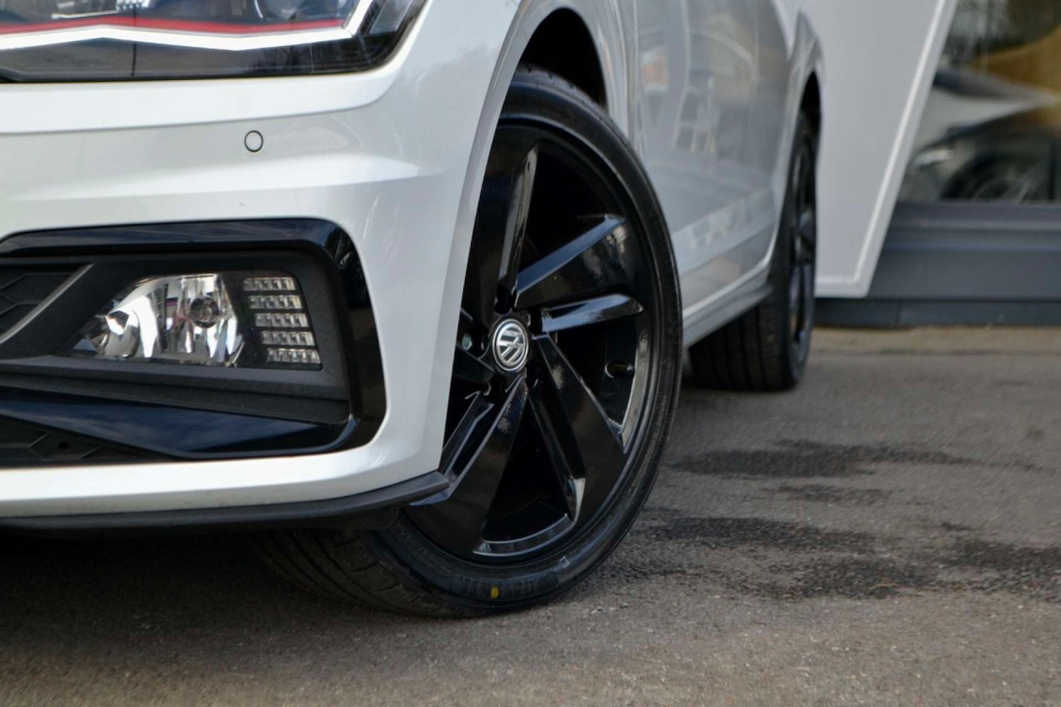 Used Volkswagen Polo 2018 for sale - 76846799: Photo 3