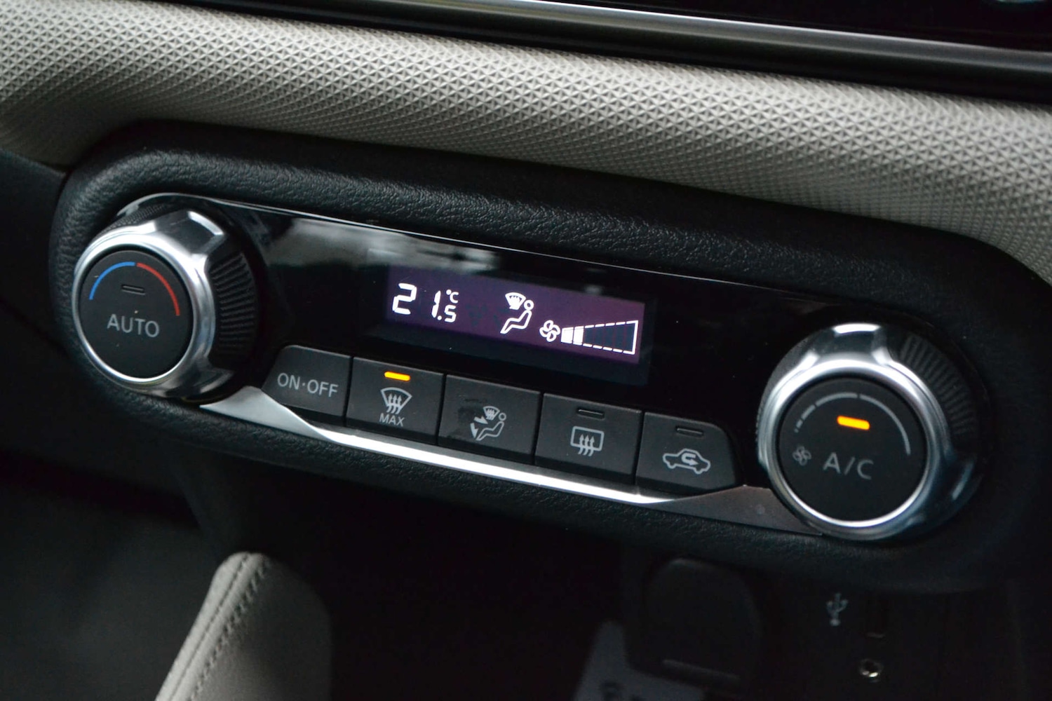 Used Nissan Micra 2018 for sale - 76618104: Photo 36