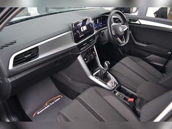 Used Volkswagen T-Roc 2023 for sale - 78617746: Photo