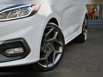 Used Ford Fiesta 2019 for sale - 77759709: Photo