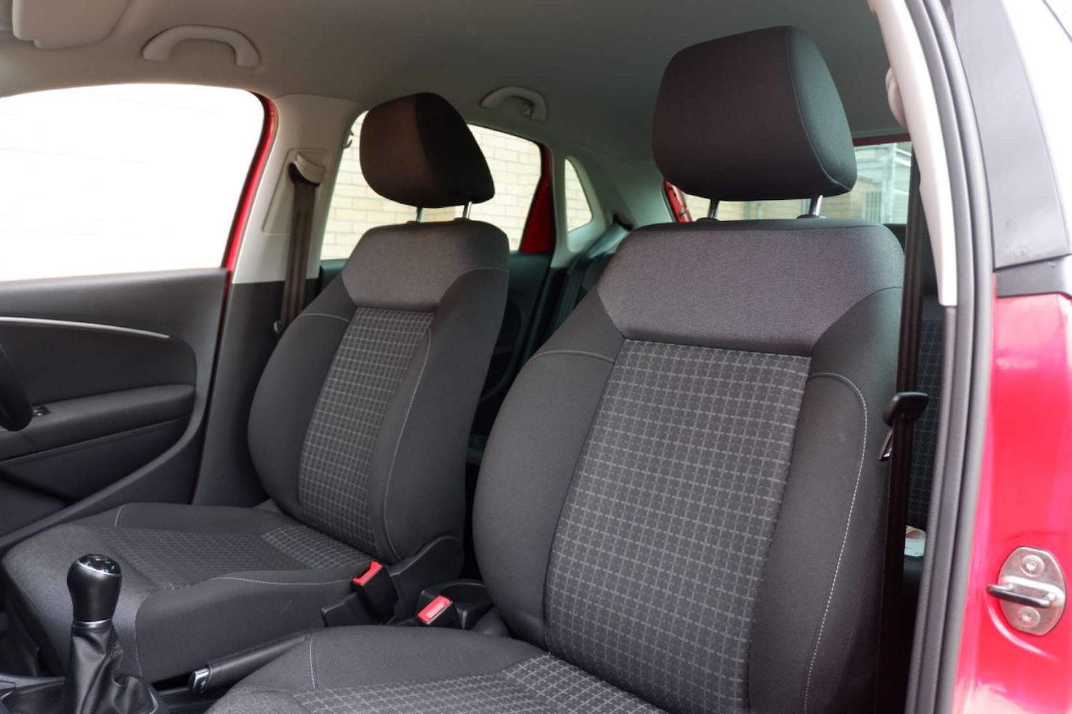 Used Volkswagen Polo 2016 for sale - 77392240: Photo 32