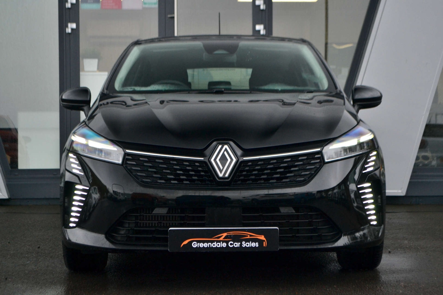 Used Renault Clio 2024 for sale - 77035658: Photo 3