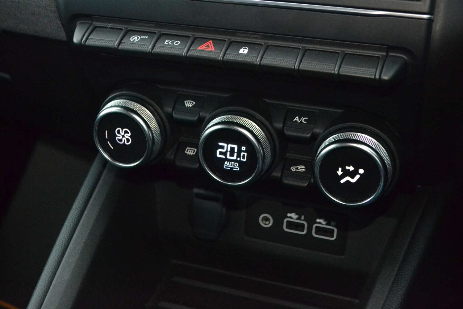 Used Renault Clio 2024 for sale - 77035658: Photo 41