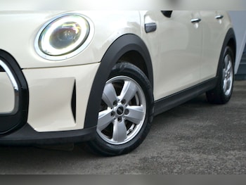 Used MINI Hatch 2021 for sale - 76709160: Photo