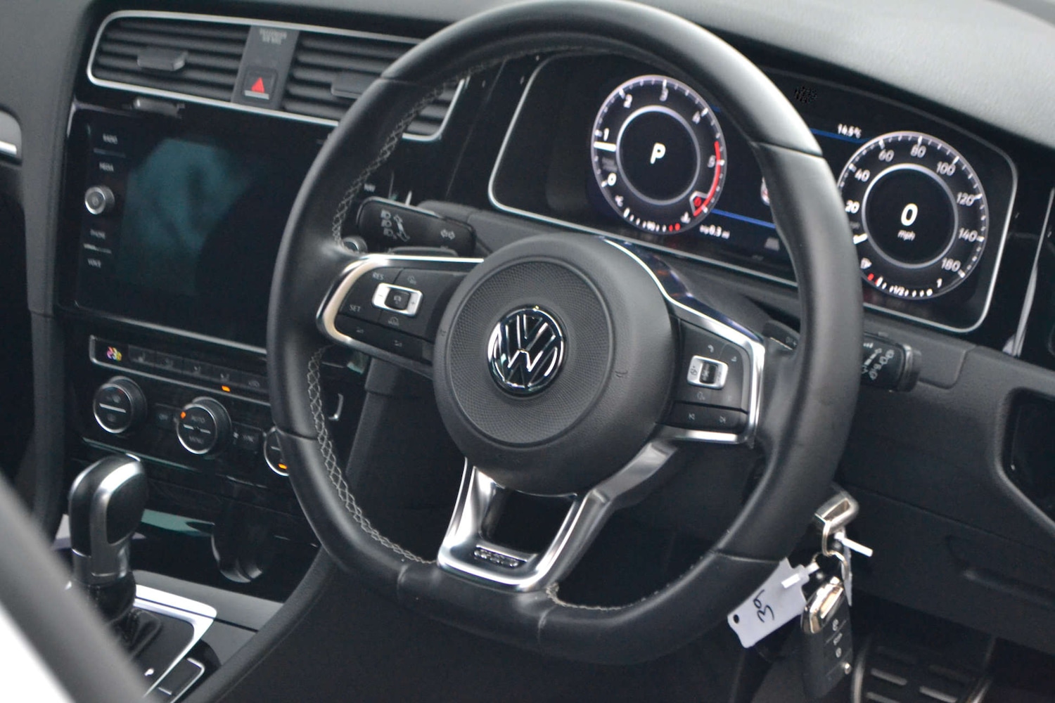 Used Volkswagen Golf 2018 for sale - 76662480: Photo 31