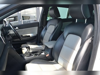 Used Kia Sportage 2018 for sale - 79124251: Photo