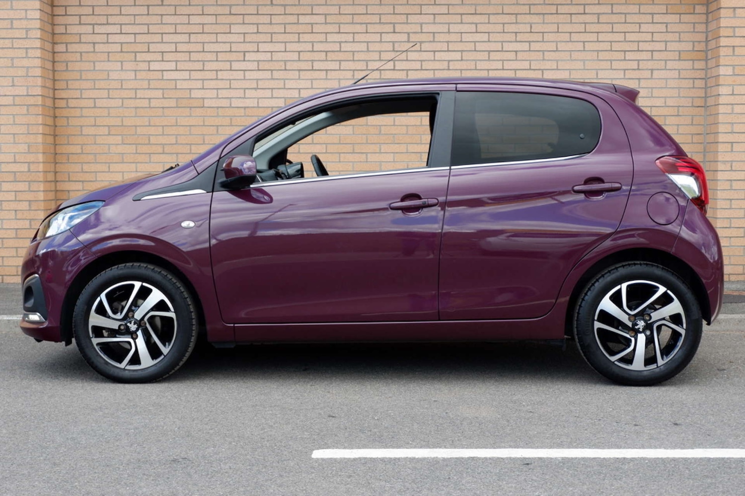 Used Peugeot 108 2018 for sale - 78053131: Photo 19