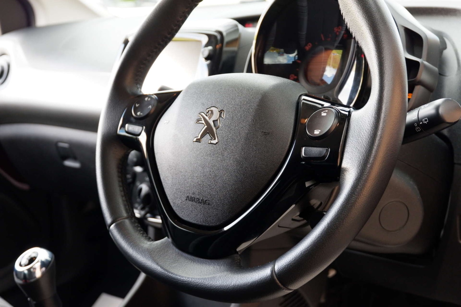 Used Peugeot 108 2018 for sale - 78053131: Photo 27