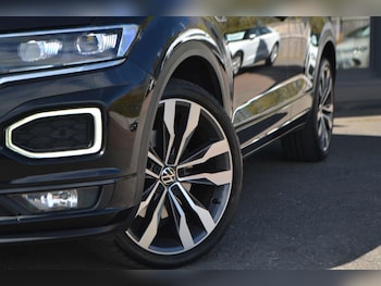 Used Volkswagen T-Roc 2021 for sale - 78328573: Photo