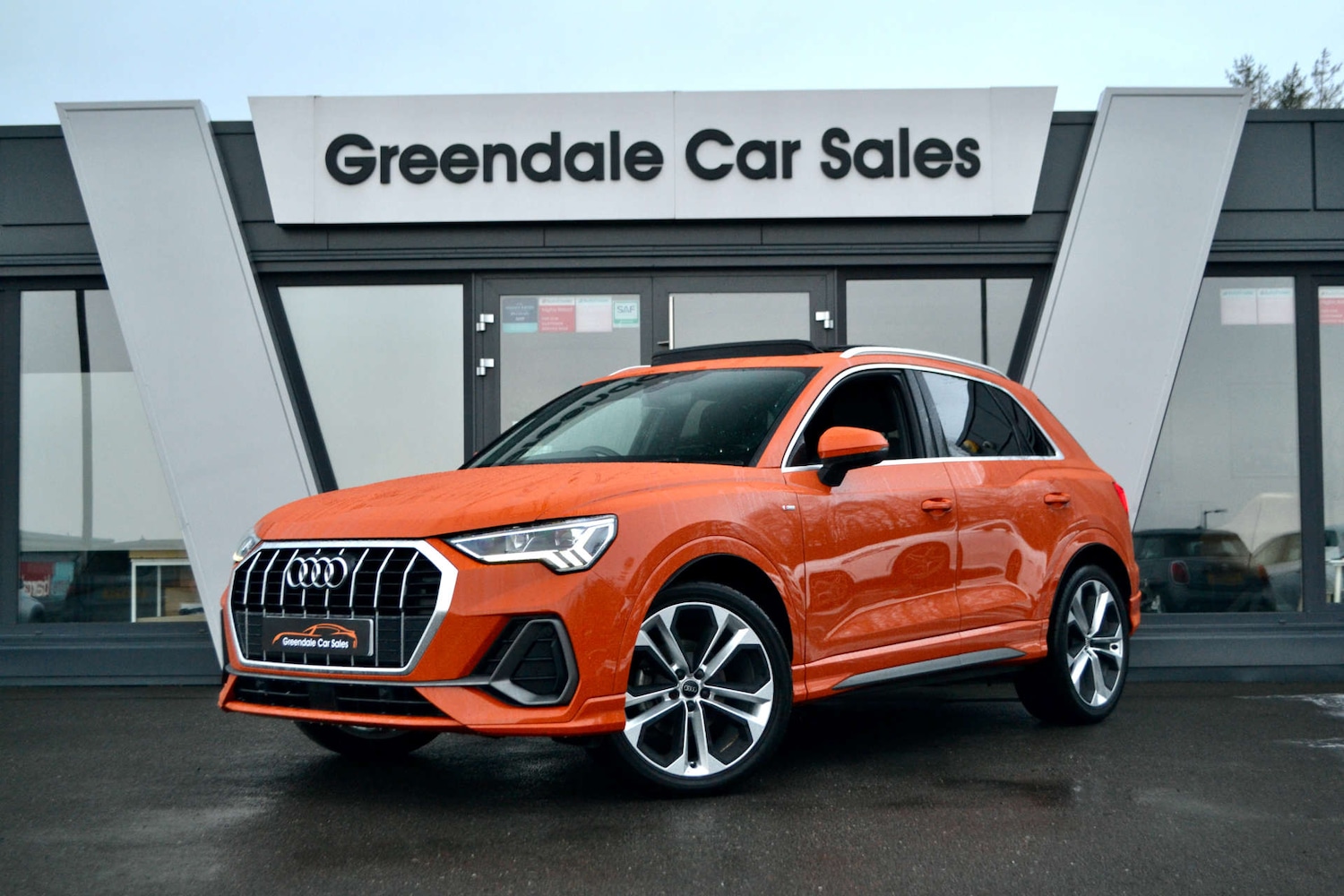 Used Audi Q3 2019 for sale - 76961788: Photo 2