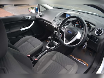 Used Ford Fiesta 2017 for sale - 78415360: Photo