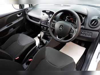 Used Renault Clio 2018 for sale - 79151047: Photo