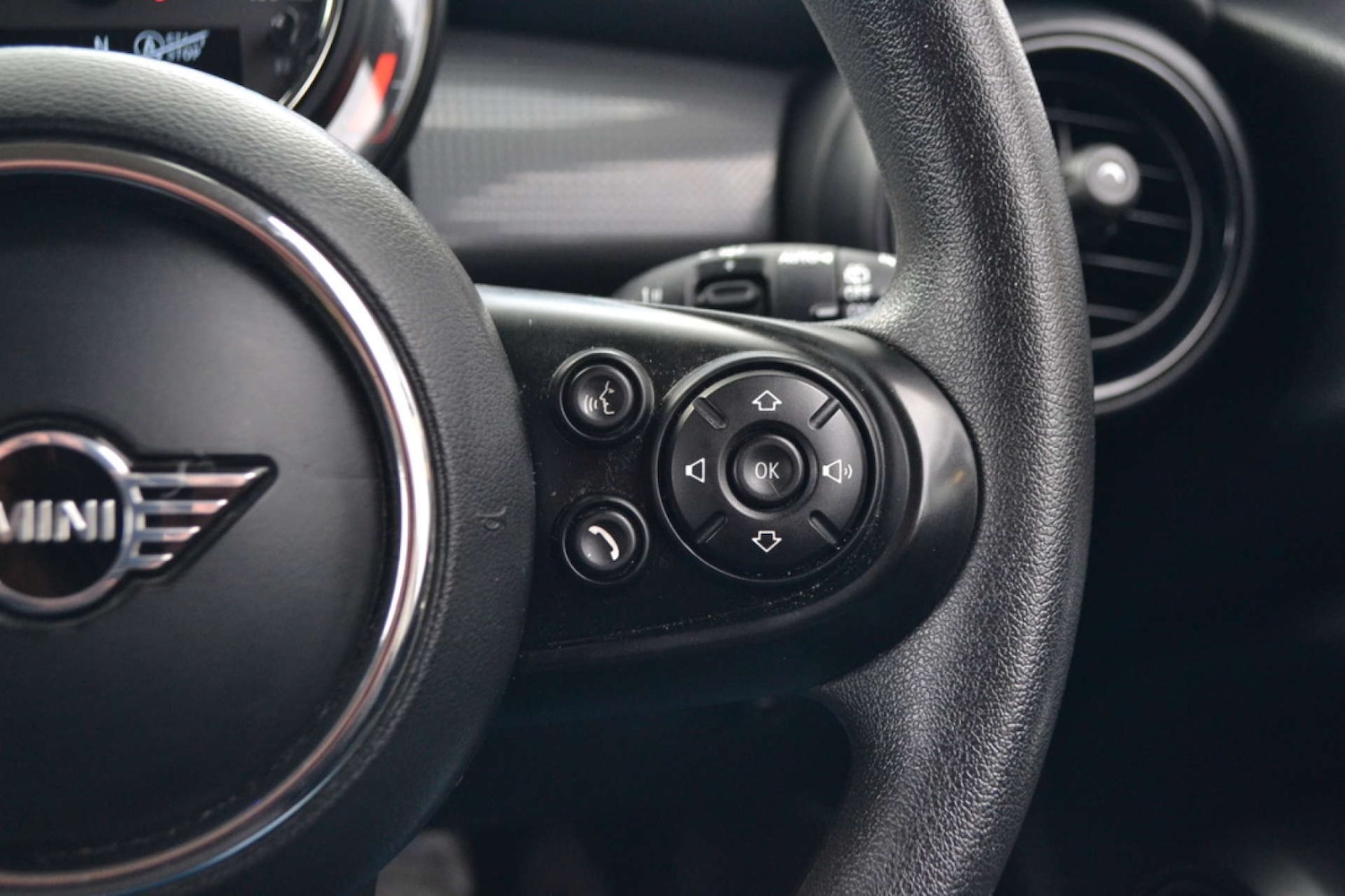 Used MINI Hatch 2019 for sale - 78026395: Photo 33