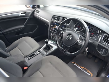 Used Volkswagen Golf 2019 for sale - 79058551: Photo