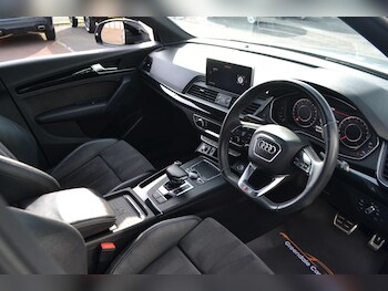 Used Audi Q5 2020 for sale - 77590595: Photo