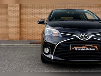 Used Toyota Yaris 2017 for sale - 79674404: Photo
