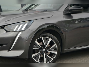 Used Peugeot 208 2022 for sale - 79068049: Photo