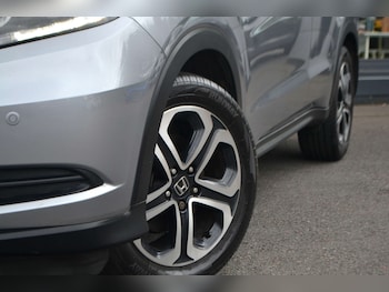 Used Honda HR-V 2017 for sale - 79507076: Photo