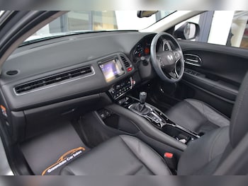 Used Honda HR-V 2017 for sale - 79507076: Photo