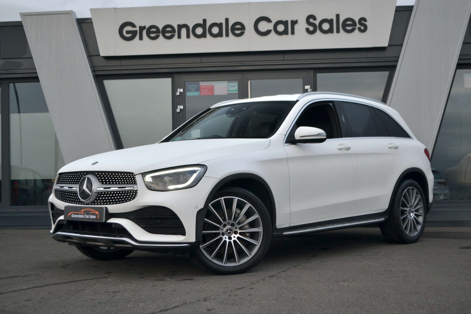 Used Mercedes-Benz GLC 2019 for sale - 76618096: Photo 2